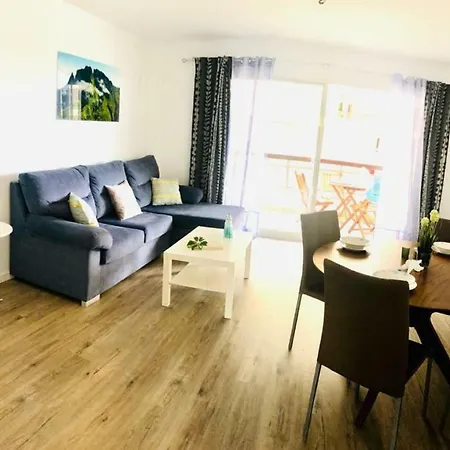 Апартаменты South Garden Sea And Pool View