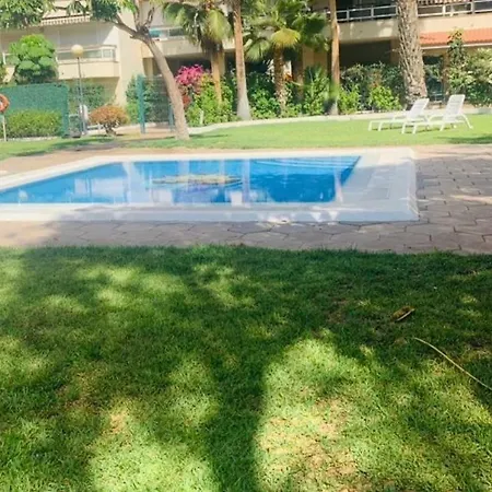 Апартаменты South Garden Sea And Pool View